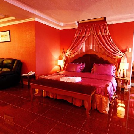 Jaimee'S Hotel, Resort And Restaurant Maasin  Room photo